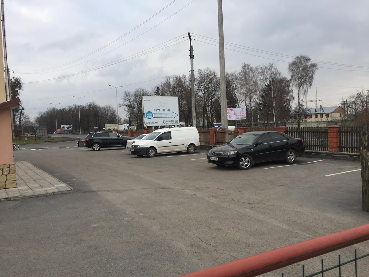 Podilskii Dvir Yakushintsy Экстерьер фото